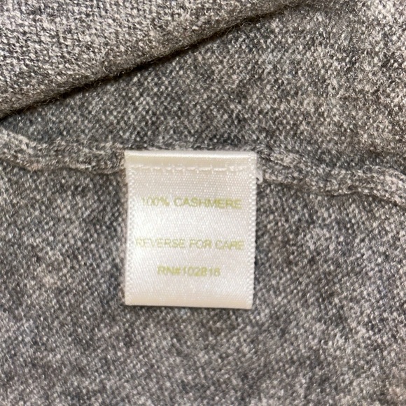 Garnet Hill 100% Cashmere Gray Button Up Ruffle Cardigan Sweater Size M - Picture 5 of 5